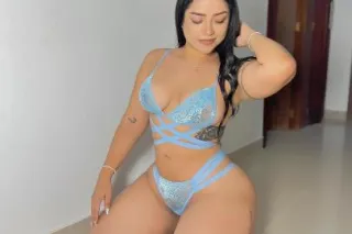 hello, my special 😍😍 for the weekend is 75 one hour and two hours 150 I accept cash 😈😈 - Image 1