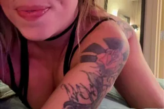 ♥♥Freaky Big Booty Snow Bunny♥... - Image 1