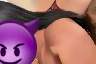 chica Caliente en busca de chi... - Image 2