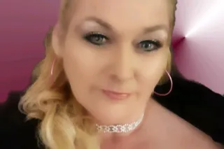💋 I'M AVAILABLE RN IN YOUR ARE... - Image 3