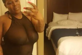 INCALL SPECIAL😍100 SPECIAL TODAY ONLY🥰Cum get Warm with a sexy BBW 👅Letting this CHOCOLATE melt in Your MOUTH😍💦100Hhr🌹INCALL ONLY special - Image 5