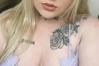 Horny Queen girl 🍌 Available F... - Image 2