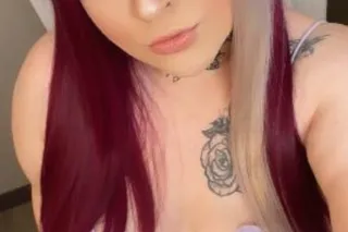 Horny Queen girl 🍌 Available F... - Image 1