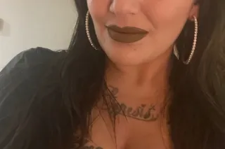 incall or car play available - Image 7