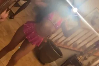 Pretty Petite Princess😍Bubble ... - Image 1