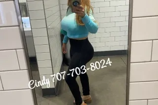 SEXY LATINA CINDY - Image 2