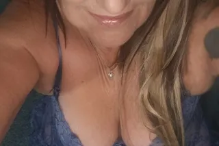 Sunday Night come see how i'm so Tight - Image 11