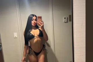 😋😋😋 Hi daddy, I'm delicious fo... - Image 1