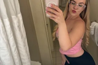 WHITE, WET AND FUN💗 - Image 11