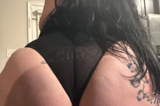 armenian thick BBW 🤤 💦 & ready ! huge booty - Image 9
