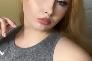 hot wet facetime shows!! - Image 1