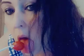 💦Nikki is my name squirting is... - Image 2