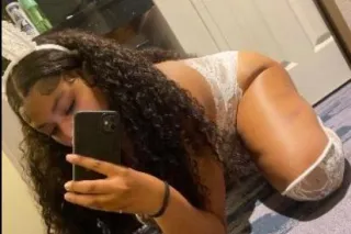 AVAILABLE NOW🥳😘in and out call... - Image 4