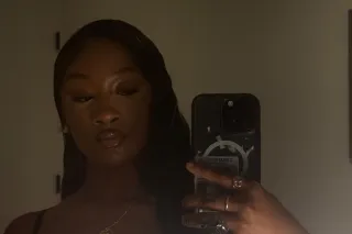SEATTLE • OC Only — A melt-in-your-mouth sensation 💋 - Image 1