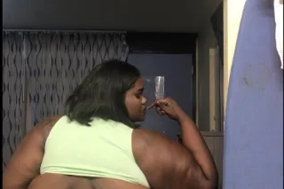 Your chocolate BBW fantasy AIRPORT AREA - Image 5