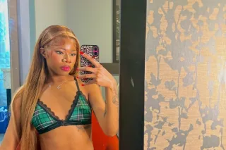 pretty petite w a phatt ah ! 🫣 - Image 9