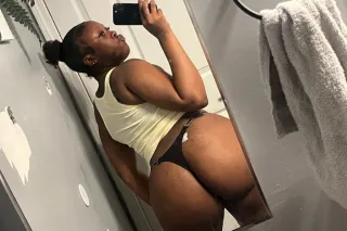 cum eat this good pussy dada😍🤤🤤🤤 $200 hhr special Outcall - Image 1