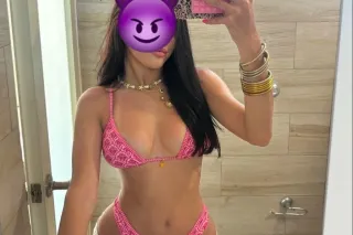 🌸Sexy girl available for you b... - Image 2