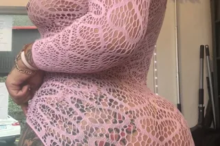 your fansty latina vixen await... - Image 1
