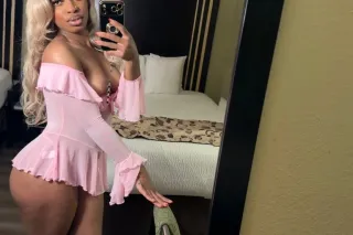 Pretty In Pink, Ebony Blonde B... - Image 1