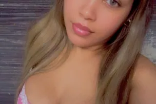 🔥Sexy chica rubia de ojos verdes y buen culo 🍑 - Image 2