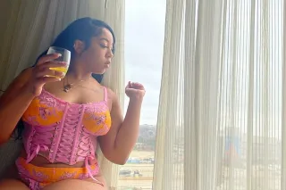 ✨ 🍑 BIG BOOTY FUN GIRL 🍑 ✨ - Image 3
