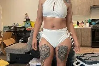 New to town!!Hott and Horny😈😝💦2 girl fun👅🍑 - Image 3