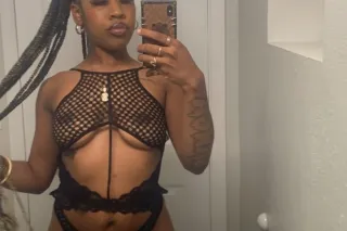 💋SEXYY BLASIAN😋👉Outcall🔥Cardat... - Image 4