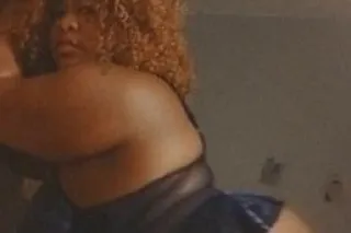 Ebony BBW looking to pleasure - Image 7