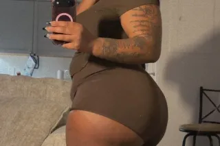 come take a bute outta this peach - Image 3