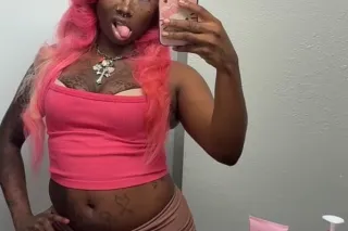 tight creamy pink pussy🎀🍼🐾 - 2... - Image 1