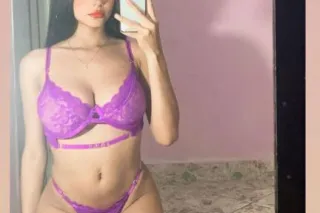 slim thick with ha cute ass - Image 1