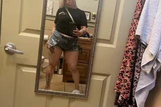 HOT and READY🔥 I'M IN YOUR CITY FOR A LIMITED TIME - Image 9