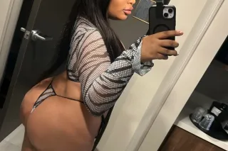 THICK Filipina Temptress 💮🌸 So... - Image 2