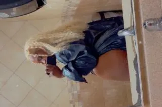 Sheee's Baaaaaack 💋❤️ - 23 - Image 1