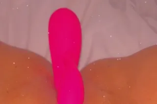 HI GENTLEMEN IM FINALLY HEREEE... - Image 1