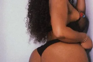 🤎Exotic Latina with a slender ... - Image 1