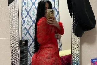 Ashley - Image 8