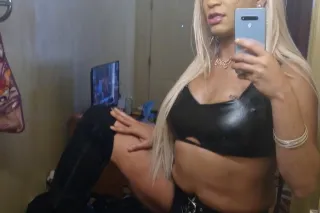 mean but sweet guaranteed to be a treat come see me incalls only - Image 5