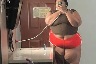 Ms . Juicy🍑🧚🏾♀💦 Party Friendly... - Image 2