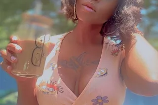 THE BEST THINGS CUM IN SMALL P... - Image 1