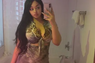 Polynesian Baddie 🩷🌴 Limited time ✨ Big booty freak 🍑💋 - Image 8