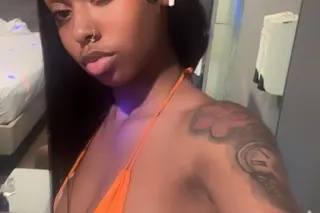 WET AND READY TO PLAY, CREOLE PETITE AND READY TO BE YOUR TREAT😍 2 girl available - Image 6