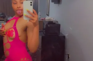 Content For Sale 📲HEAD ONLY COME SEE ME BABY INCALLS ONLY 🤪CREAMY PRETTY PUSSY💦GRIP TIGHT🥹😻FRONTSHOTS Queen🍆💦THROAT MASTERR🥇 - Image 1