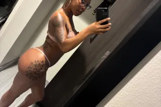 COME AND GET A VISIT my LAST day in town👀👋🏽 You DONT wanna miss out in a GREAT time 🥳🏆 TATIANNAS Terrfic, Throat Goat 🐐, Tasty Thursdays 💐 are IN EFFECT 🙌🏽🙌🏽 - Image 4