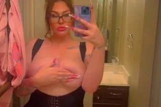💋 Nude Vids/Pics Available - 2... - Image 1