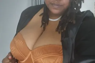Curvy Ebony Experience With Mi... - Image 1