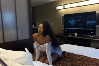 Minot, pretty eyez good vibez ... - Image 3