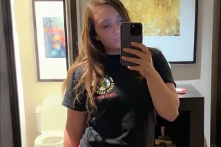 🙈 YOUR FAVORITE BRUNETTE🤪 - 25 - Image 3