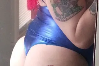 shes got a big throat and a big butt to match 😉🥵🤤💦 - Image 8